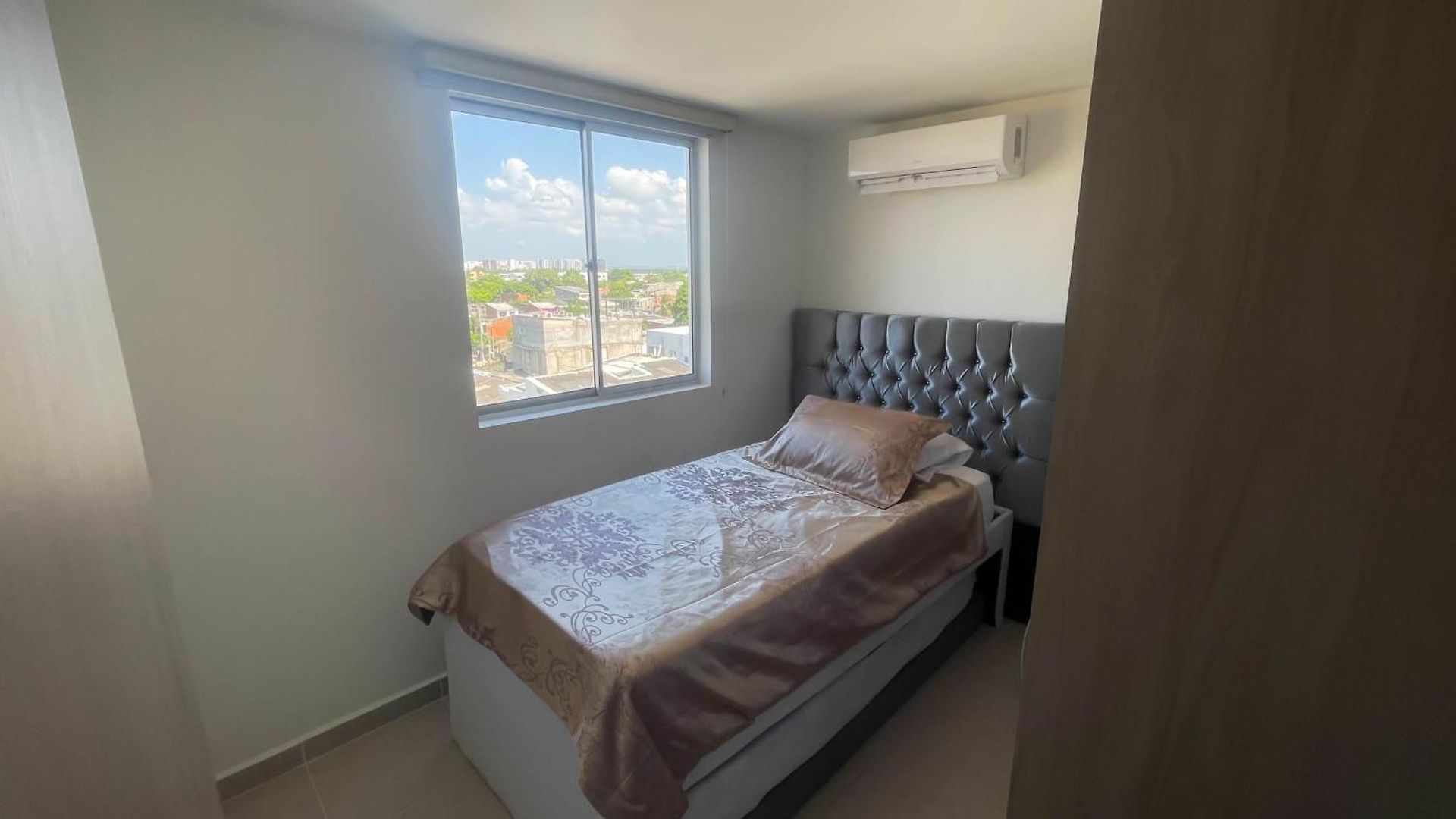 Apartamento Cerca Al Aeropuerto *