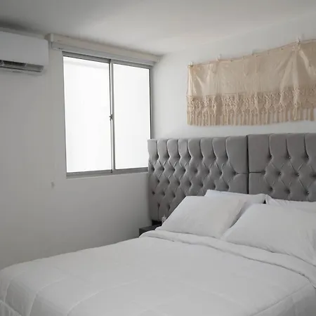 Cerca Al Aeropuerto Apartamento